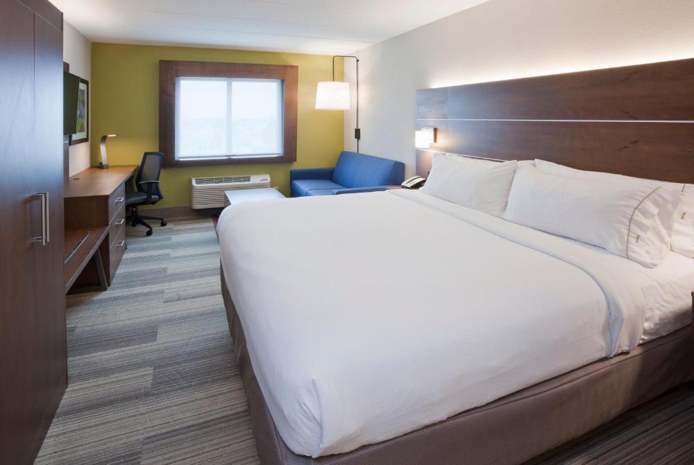 Standard King Room with Sofa Bed interior